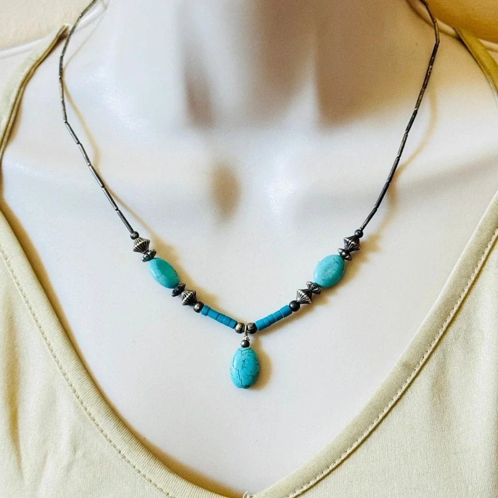 N/A vtg necklace